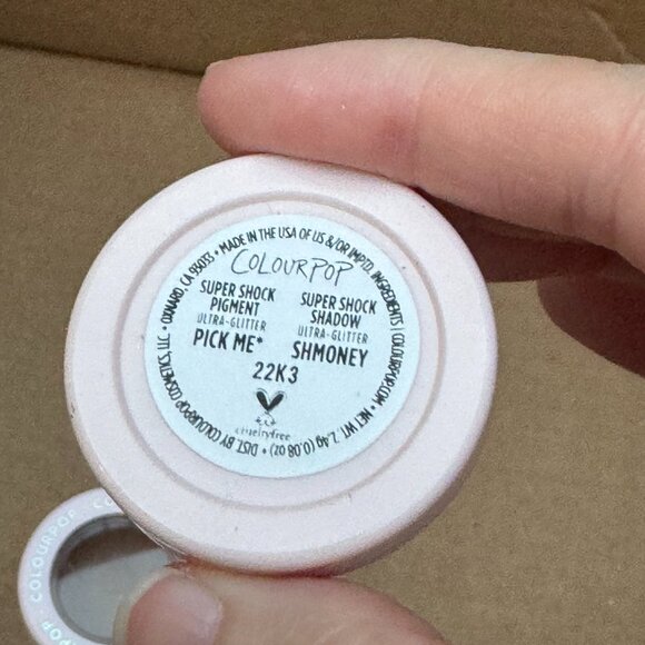 Colourpop Cosmetics Supershock shadow in a Split Pan shade Duo - Picture 8 of 11